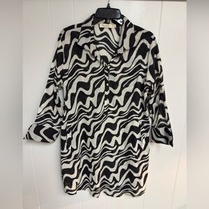 Blu Threads Cover Up Tunic Top Black White Abstract Zebra Print Lightweight